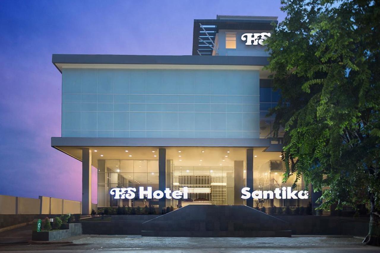 Hotel Santika Pekalongan Exterior photo